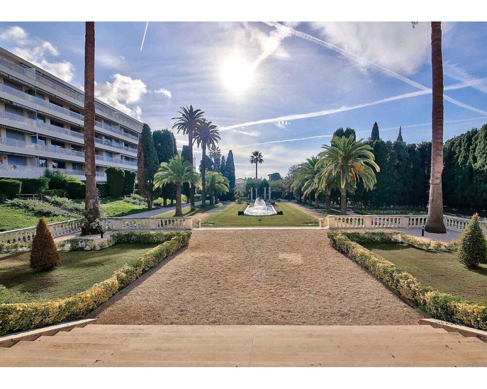 Nice Cimiez - 2-3 Rooms Appartment in the Most Prestigious Residence of Cimiez 