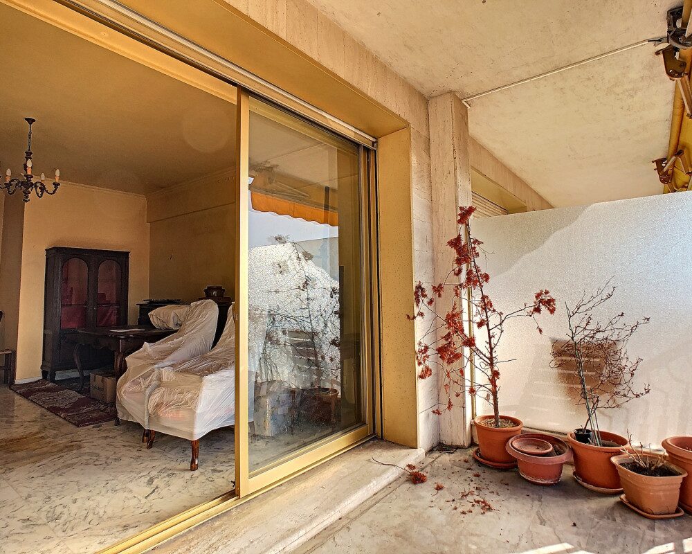   Lower Cimiez - In Luxurious Residence, beautiful One Bedroom 64 sqm High Floor Close to Amenities  