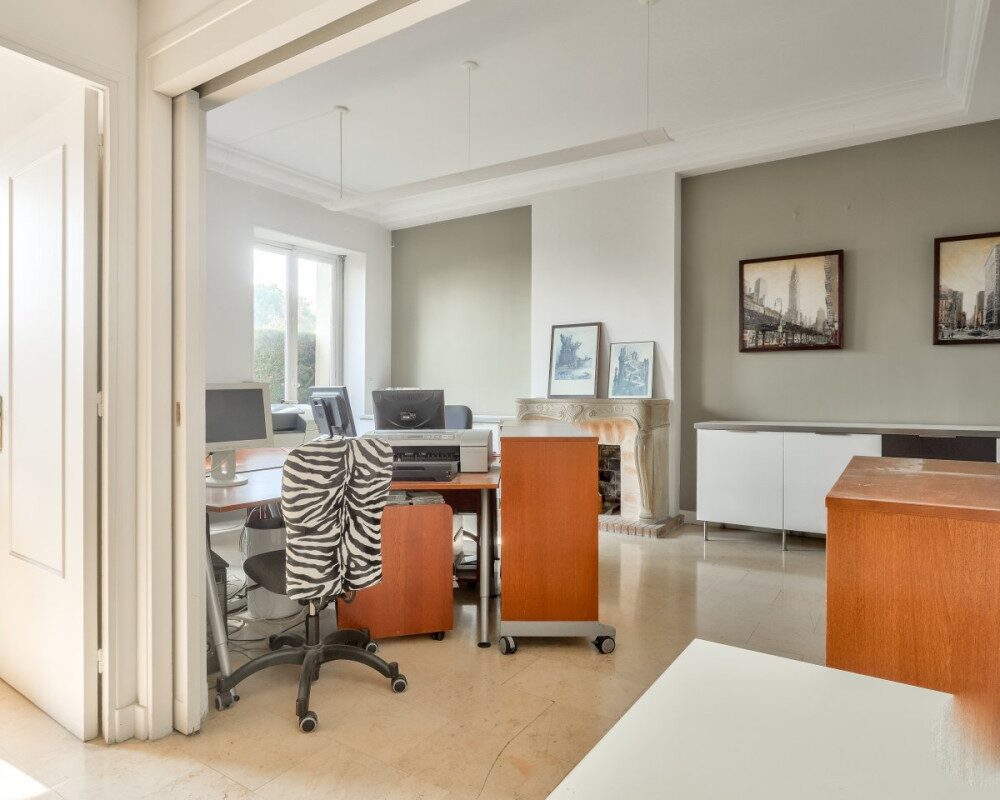 Nice – Cimiez – Large 4-room apartment of 116 m² to renovate in a Belle Époque palace for sale