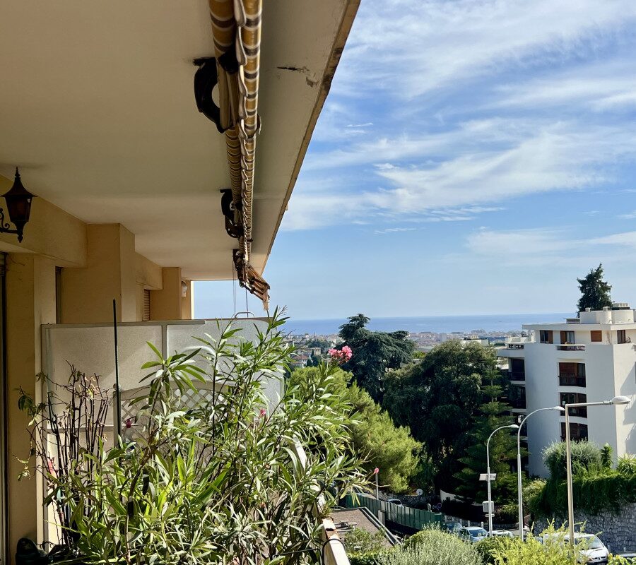 Nice - 3 Bedroom Apartment in the Heart of an Elegant Residence