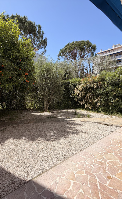 Nice Cimiez - 3-bedroom apartment for sale with a garden