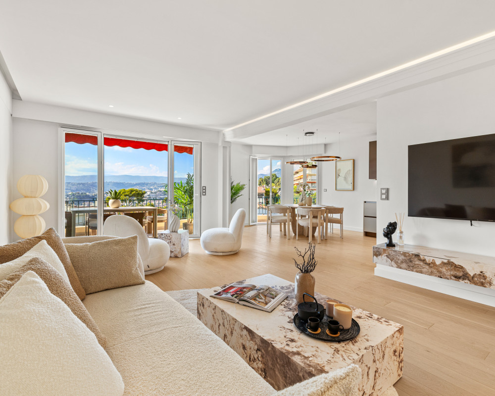 Nice â Mont Alban â Spacious 3-Bedroom Apartment of 89.05 sqm, Fully Renovated, with Terrace, Garage and Sea Views