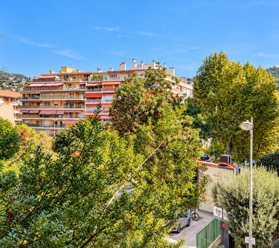 Nice â Riquier â Charming 21 sq.m studio apartment in a residence with caretaker and swimming pool