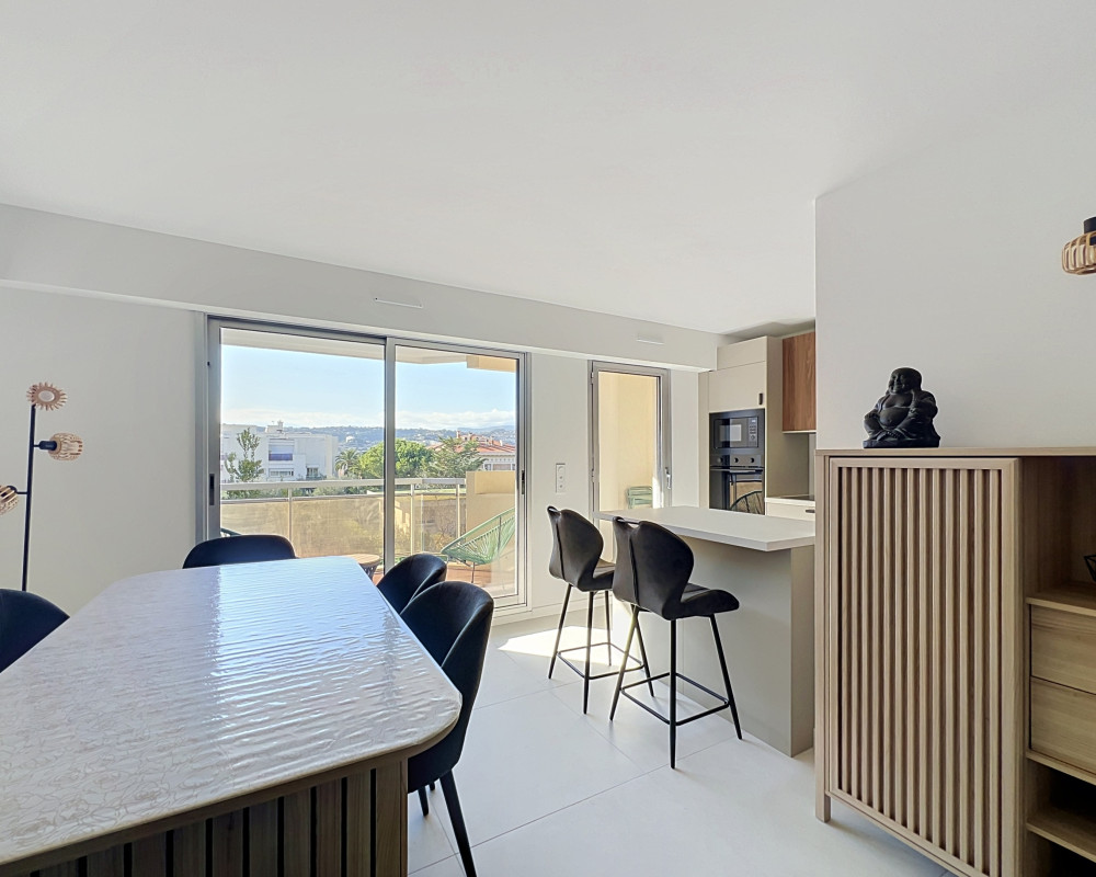 Apartment  - 3 rooms  - 67.19 mÂ² -  â¬1,950/month CC - To rent 