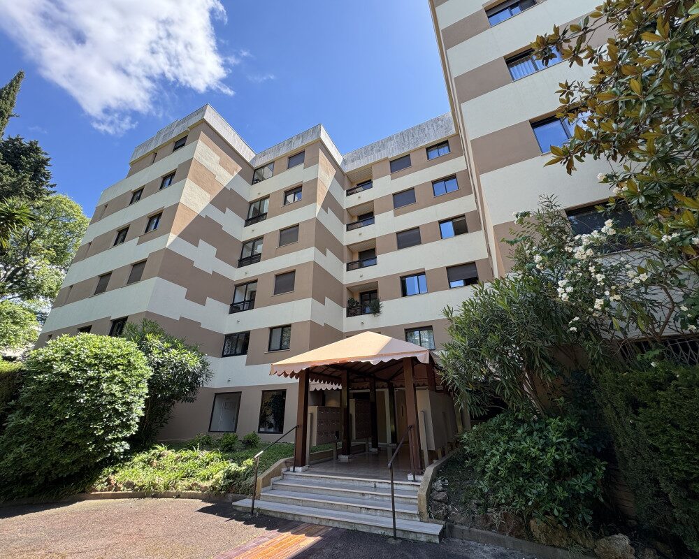 Nice - Monolocale in una bella residenza nel cuore di Cimiez