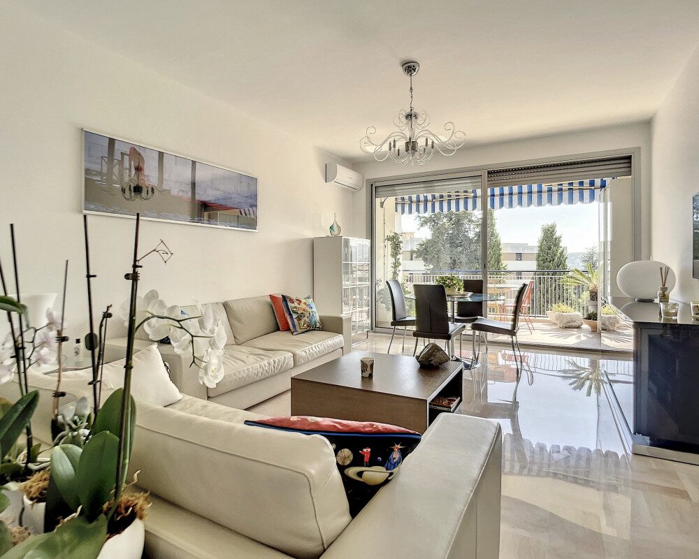 Un appartamento moderno ed elegante a Les Jardins de Cemenelum      