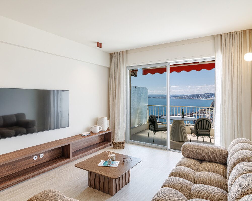 Nizza – Mont Boron – Magnifico trilocale di 75 m² con terrazza e vista panoramica.