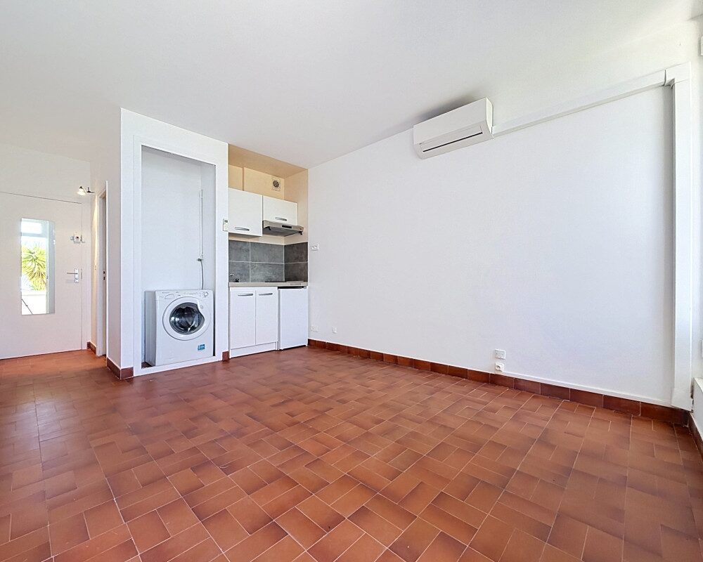Appartamento  - Monolocale  - 18.49 m² -  150.000 € - In vendita 