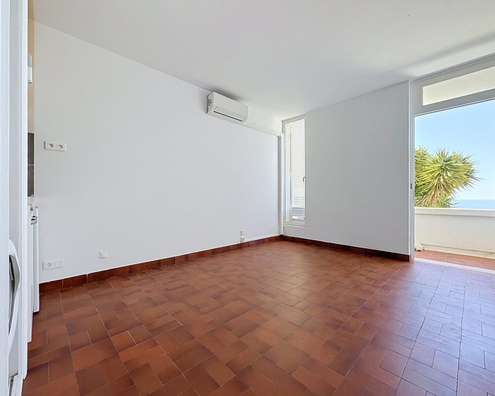 Appartamento  - Monolocale  - 18.49 m² -  150.000 € - In vendita 