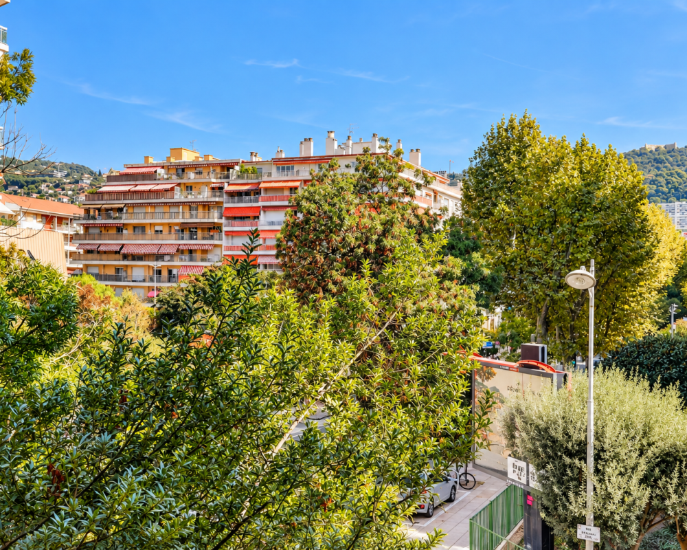Nizza â Riquier â Grazioso monolocale di 21 mÂ² in un residence con portineria e piscina