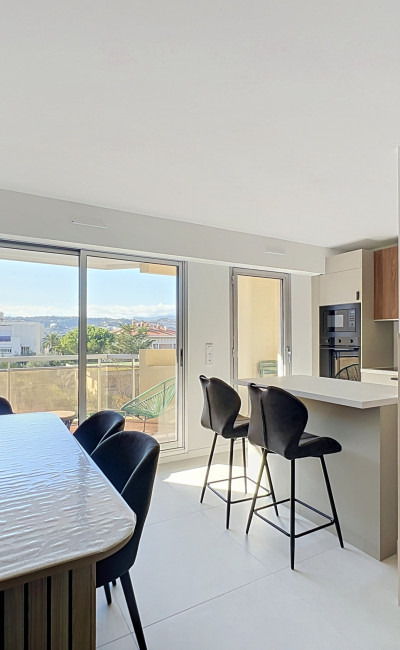bel Appartement 3 pièces 67m² À louer à Cimiez