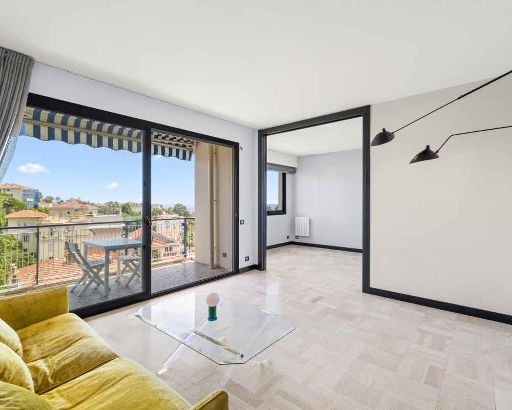 Appartamento  - 2 stanze  - 72.45 mÂ² -  2.100 â¬/mese CC - In affitto 