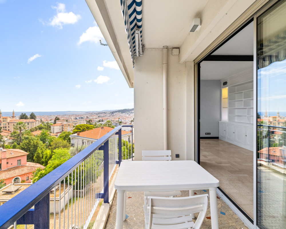 Appartamento  - 2 stanze  - 72.45 mÂ² -  2.100 â¬/mese CC - In affitto 