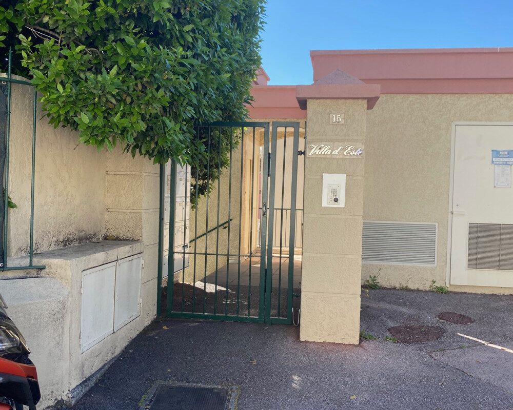Garage/Parking  -  44 000 â¬ - Vendu 
