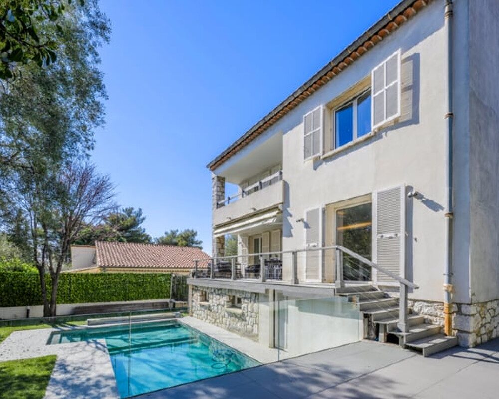Maison  - Bastide / Mas  - 7 piÃ¨ces  - 287.58 mÂ² -  1 990 000 â¬ - Sous compromis 