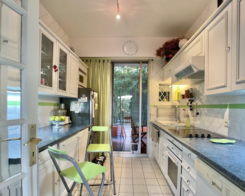 Nice Cimiez - Grand 2 piÃ¨ces de 62mÂ² en rez-de-jardin avec 99mÂ² d'extÃ©rieurs 