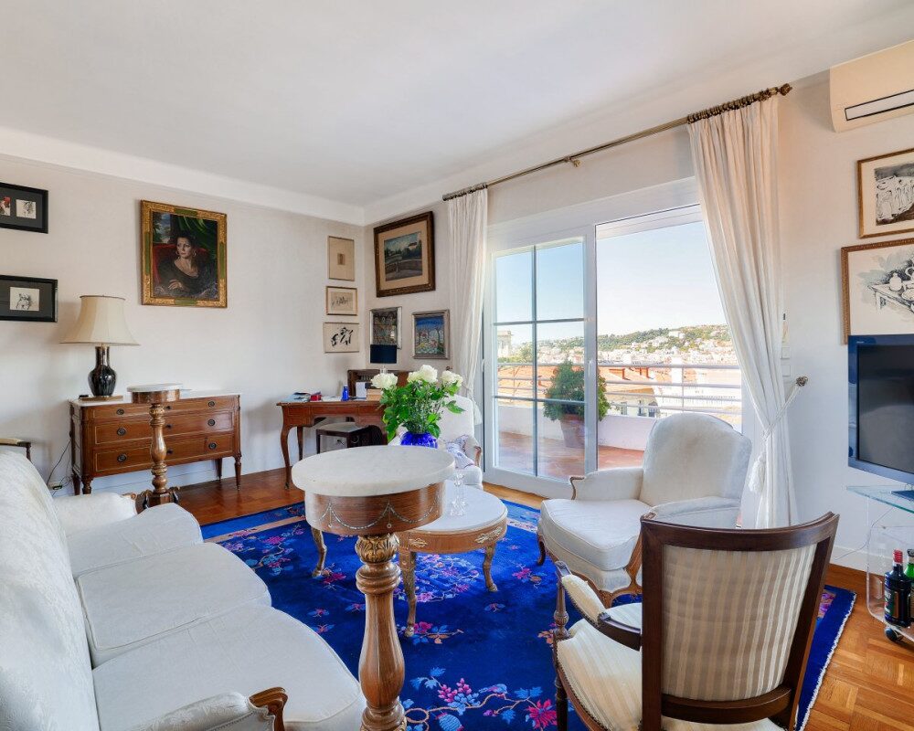 Nice - Rare Ã  la vente â Spacieux 3/4 piÃ¨ces en dernier Ã©tage avec vue mer, quartier Cimiez