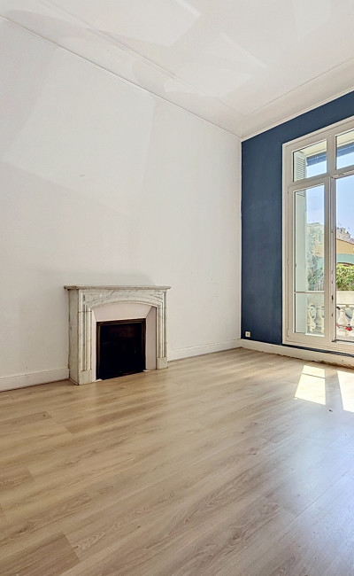 Nice Wilson - Vaste 4 pièces  98 m2 dans immeuble bourgeois
