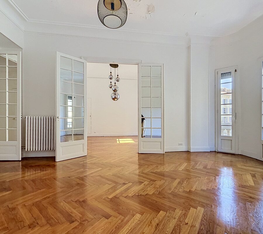 Appartement  - 4 pièces  - 141.0 m² -  1 150 000 € - À vendre 