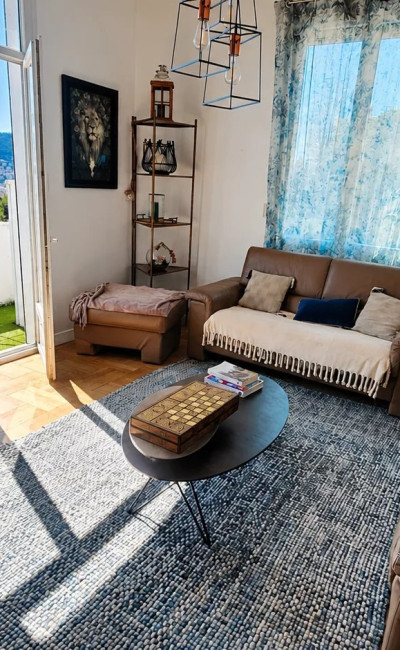 Appartement avec terrasse et jardin privatif de 25 m²