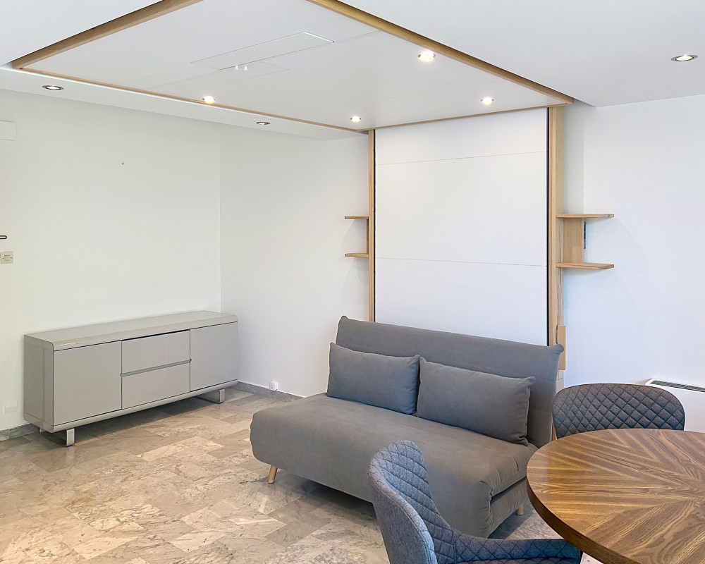 Appartement  - Studio  - 26.21 mÂ² -  850 â¬/mois CC - Ã louer 