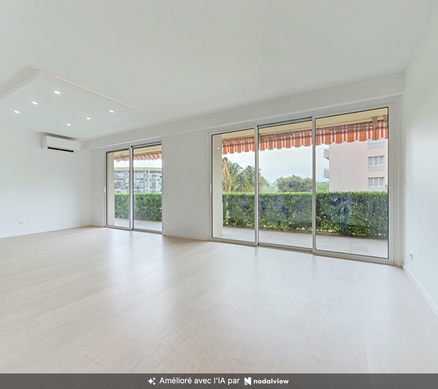 Appartement  - 5 pièces  - 122.78 m² -  710 000 € - À vendre 