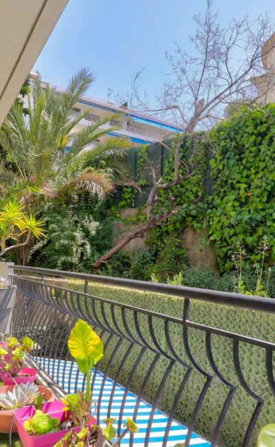 terrasse Appartement de 3 pièces rénové