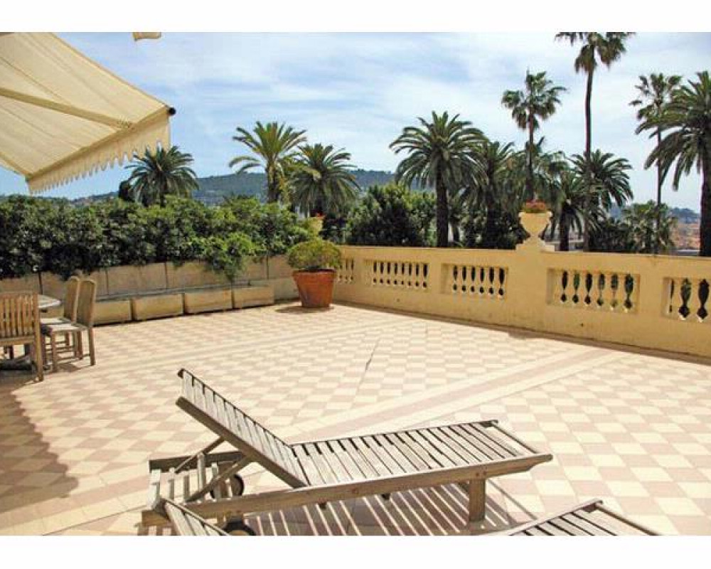 Appartement  - 4 piÃ¨ces  - 141.0 mÂ² -  990 000 â¬ - Vendu 